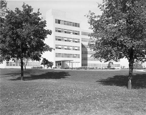 1952 outpatient clinic 